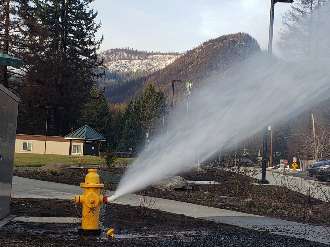Fire hydrant flow testing in an Oregon community
